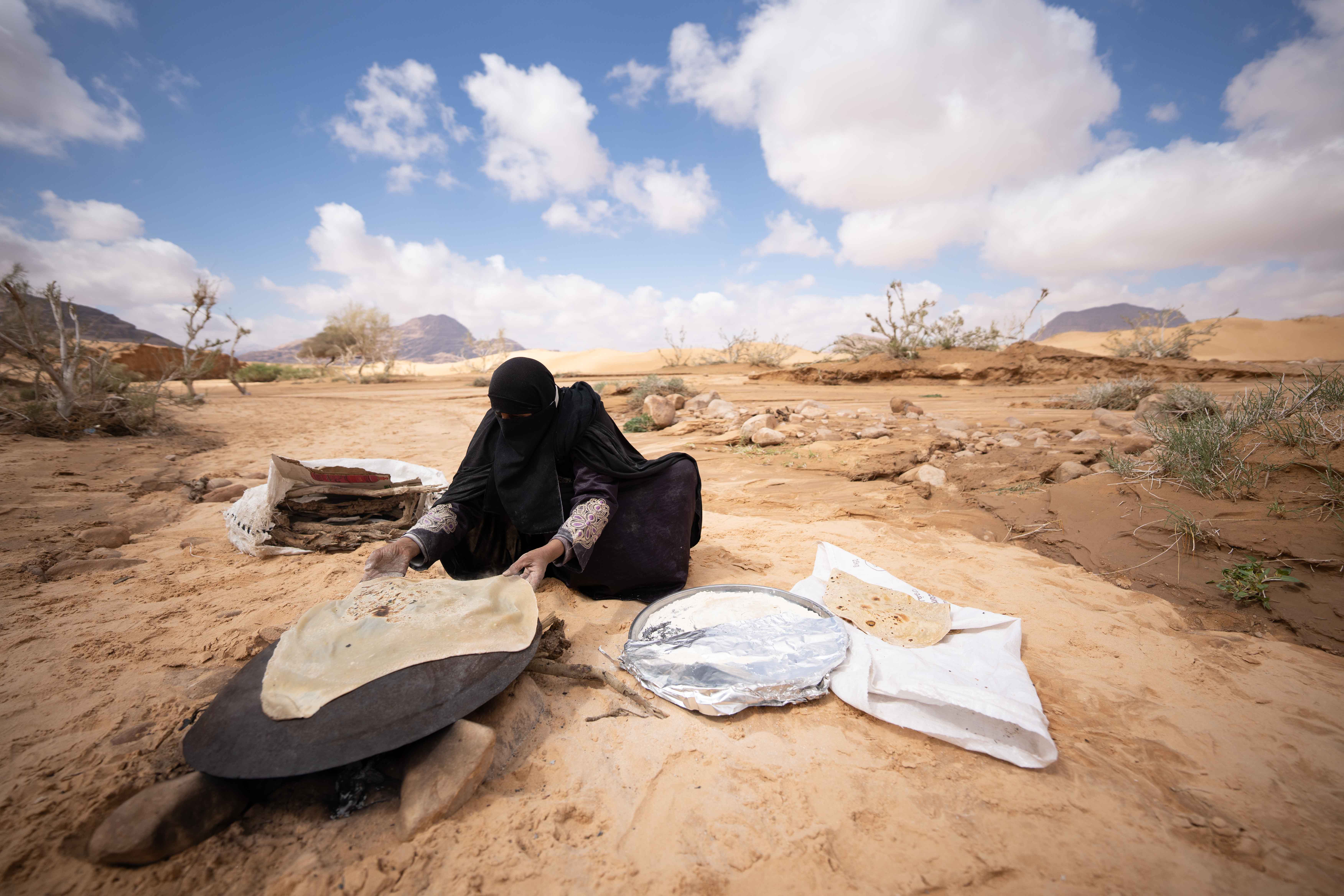 ~/Root_Storage/AR/EB_List_Page/bake_traditional_bread_wadi_rum.jpg